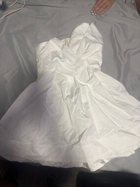 DO+BE White Strapless Party Dress with Structured Bodice